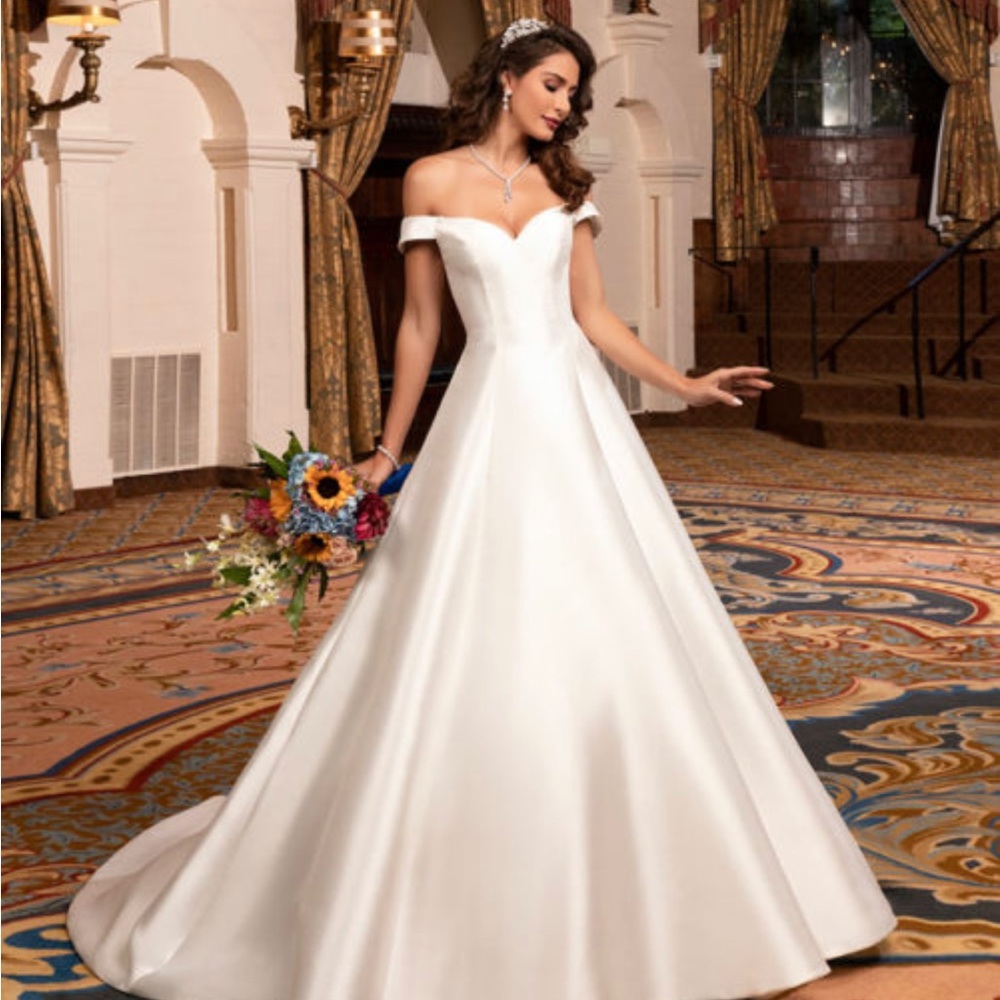 Kitty Chen Couture plus size wedding gown